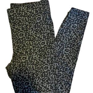 EUC Loft Animal Print Leggings Size:  Medium Tall
